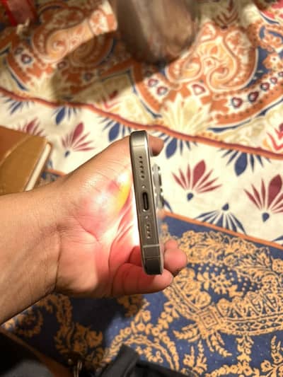 Apple iPhone 15 Pro