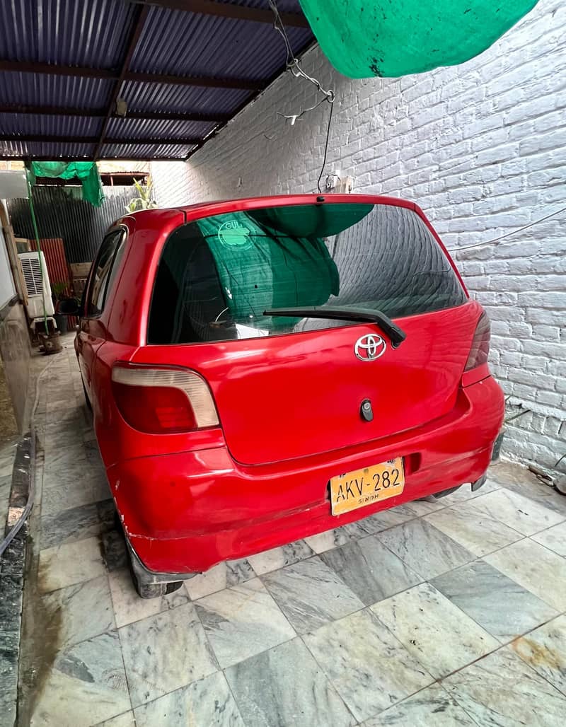 Vitz 2000 model 1
