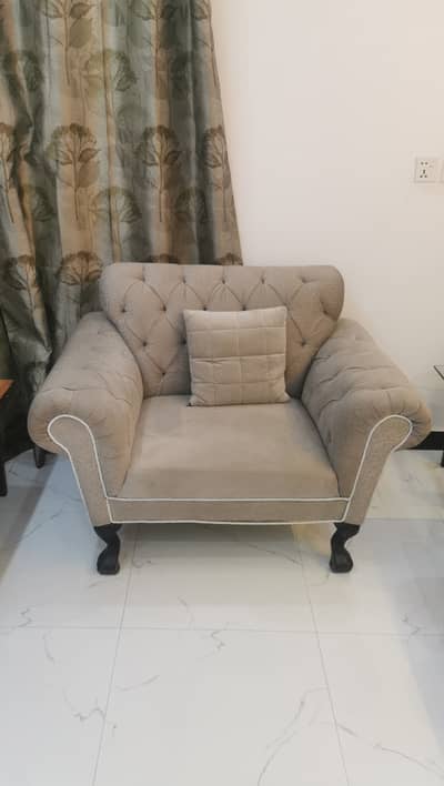 Elegant 6-Seater Sofa Set – Excellent Condition