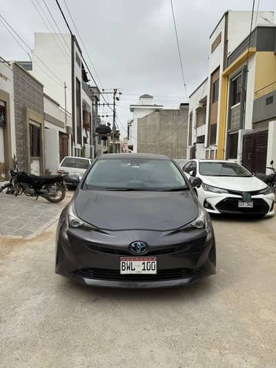Toyota Prius 2018 S safety Plus package,  Registered 2021