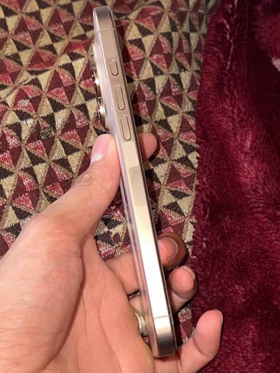 Apple iPhone 16 Pro Max