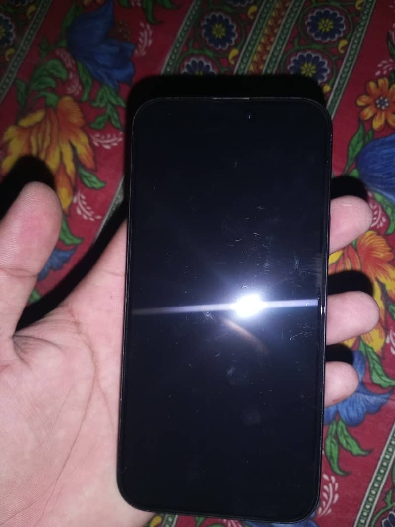 Apple iPhone 15 plus 6
