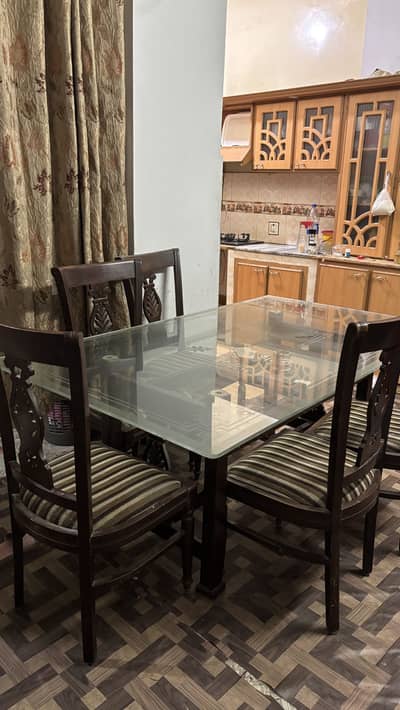 6 CHAIRS DINING TABLE FOR SALE