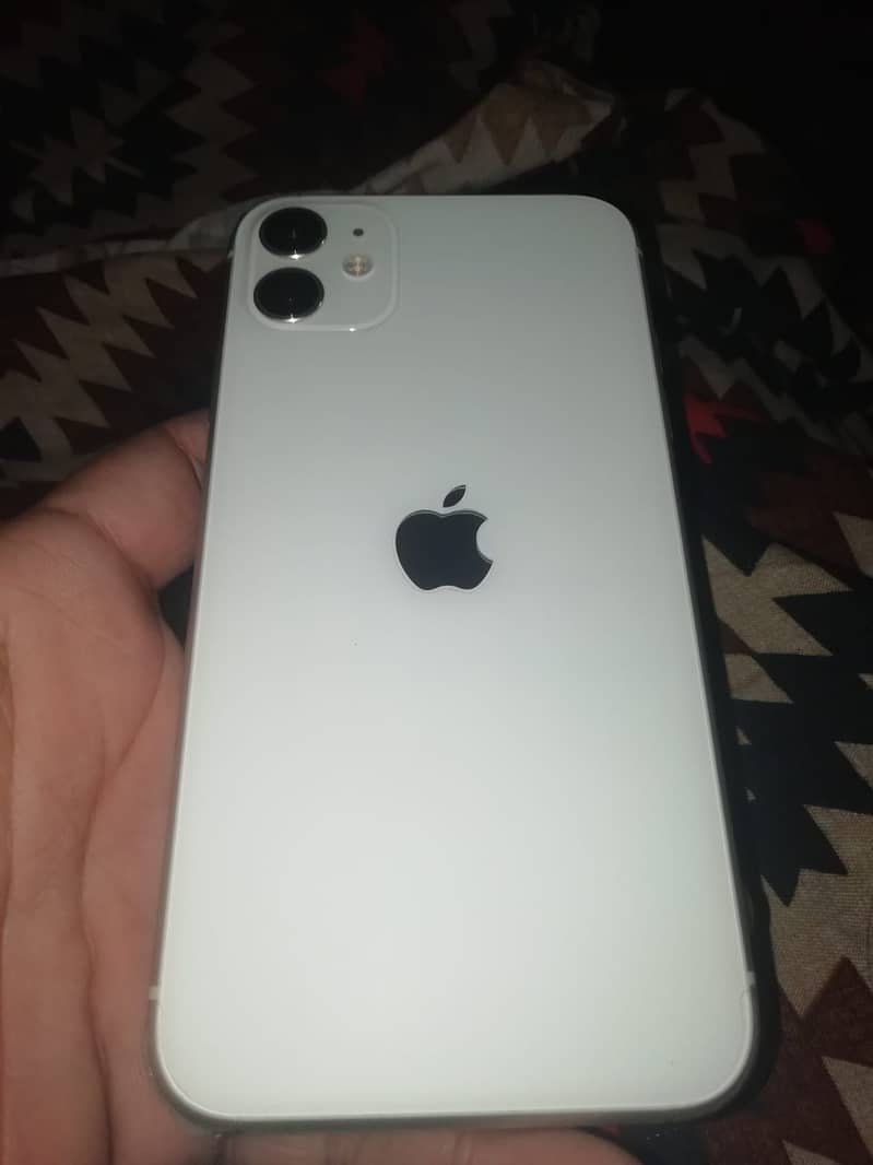Apple iPhone 11 0