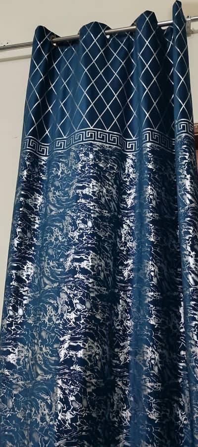 4 curtains