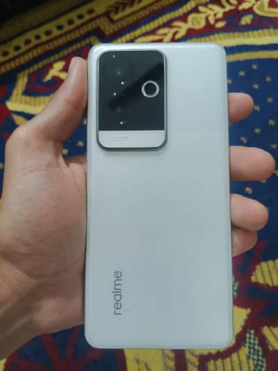 Realme GT 6 Chainese Varient.