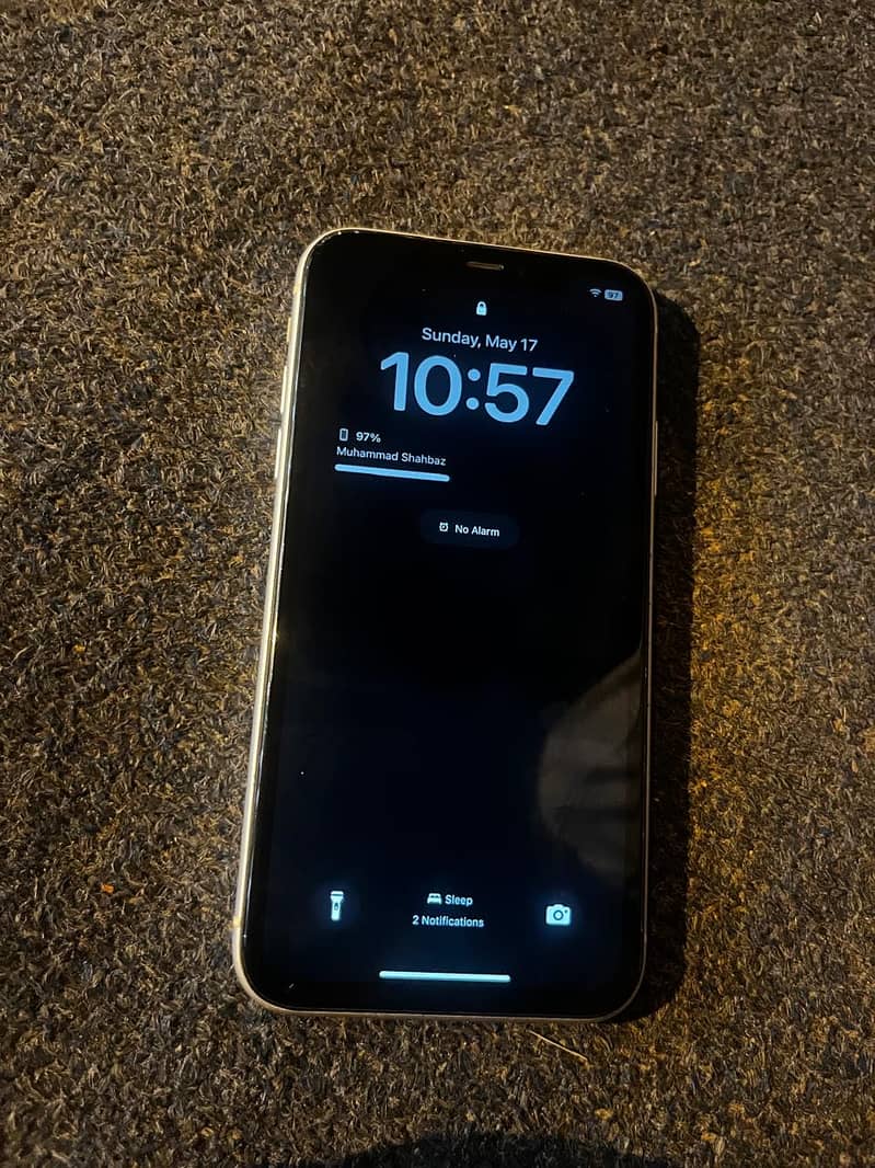 Apple iPhone 11 4