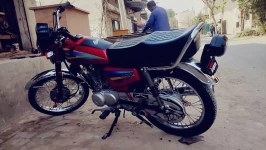 Honda bike 125 cc03209220731 arnt for sale model 2006