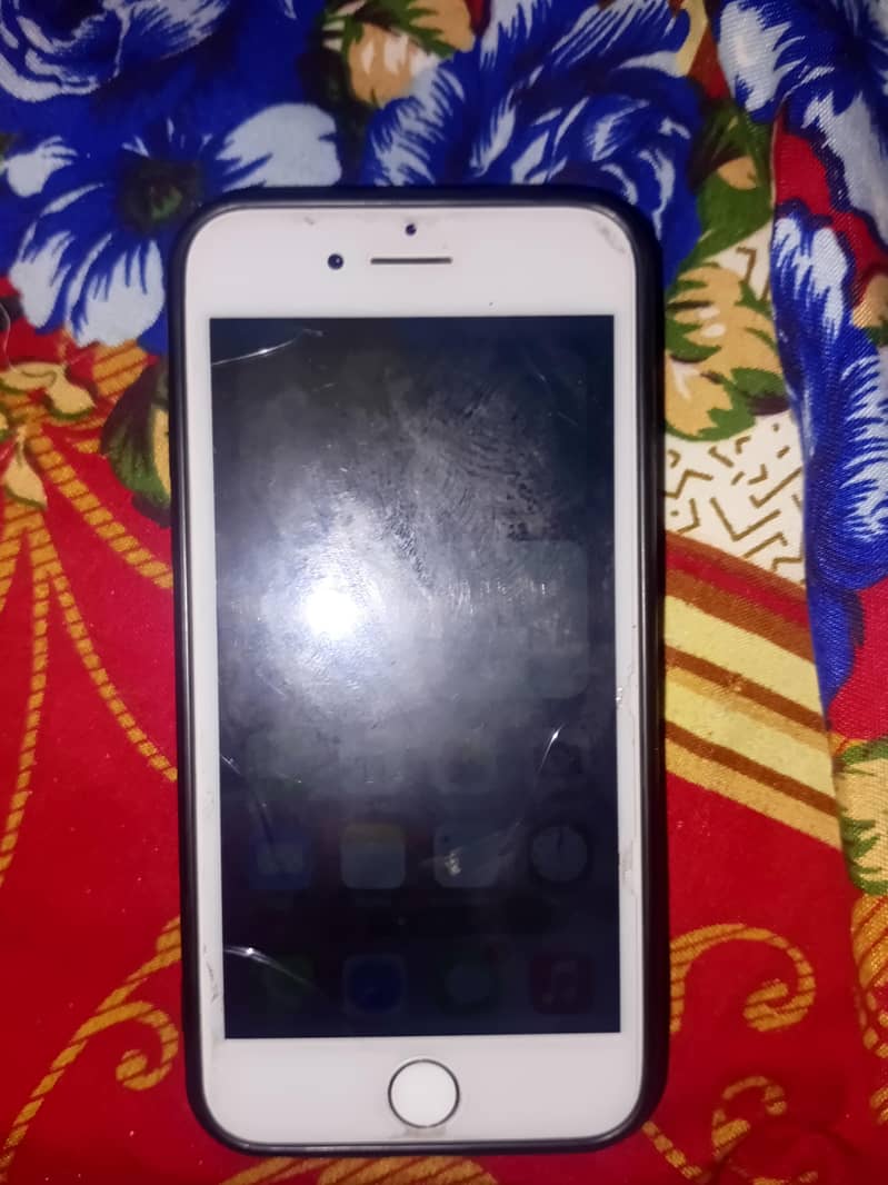 Apple iPhone 7 1