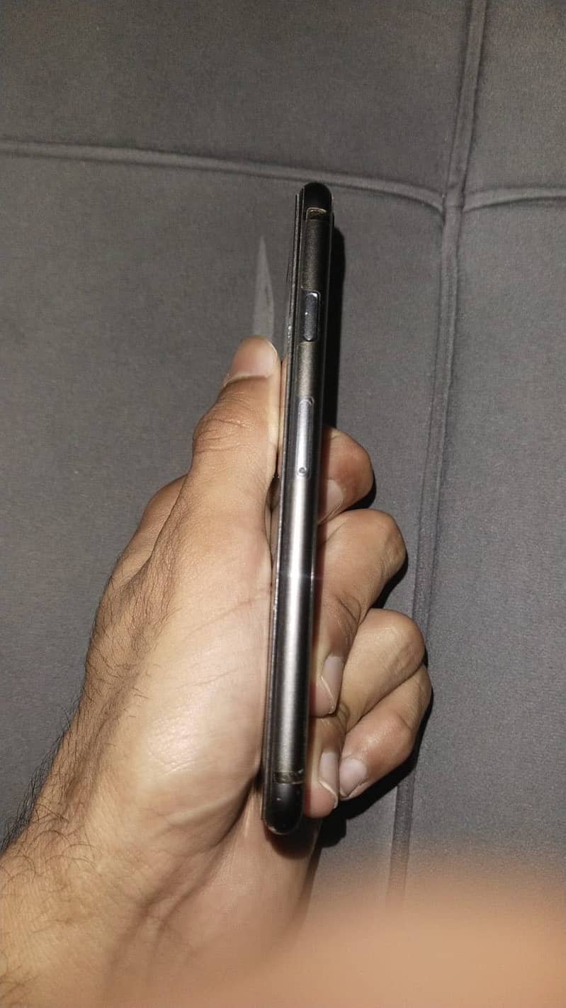 iPhone 8 5