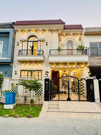 SYED BROTHERS PROUDLY OFFERS: 5-Marla Elegant And Fully Maintained Spanish Bungalow Near to Park Is Available In The Best Block Of DHA Lahore.