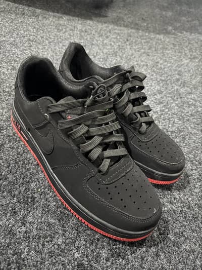 Nike black air forces