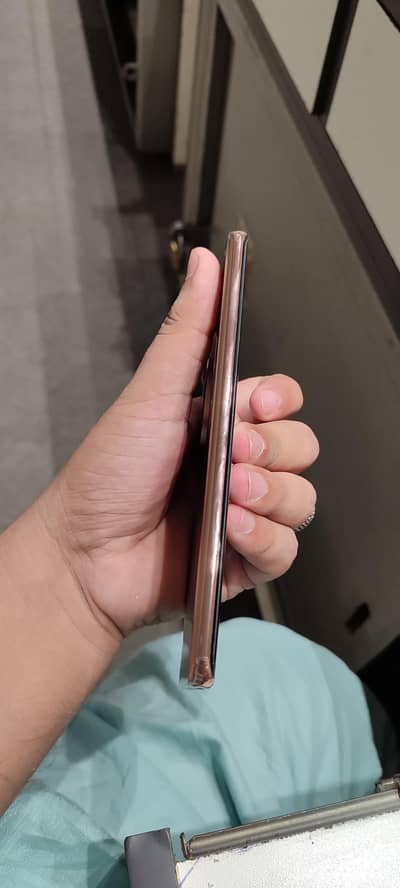 Vivo V40e