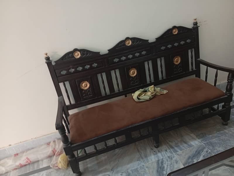 five seater sofa with table 0