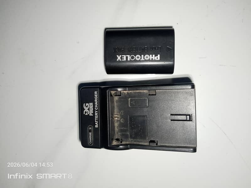 DSLR. 9
