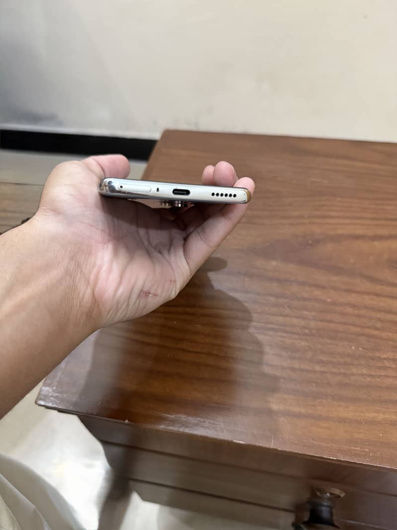 Tecno CAMON 40 Pro 5