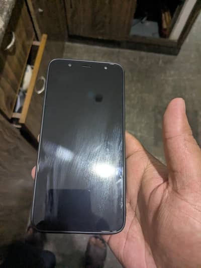 Samsung Mobile J8