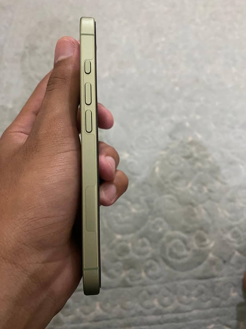 Apple iPhone 17 2
