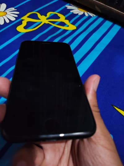 Apple iPhone 7
