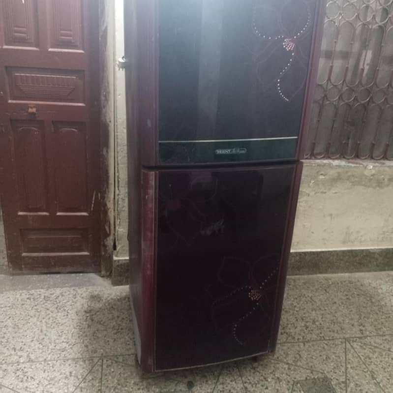 Refrigerator 0