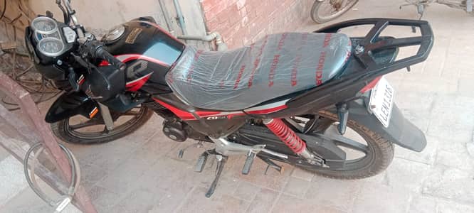 Honda CBR 150R 2018