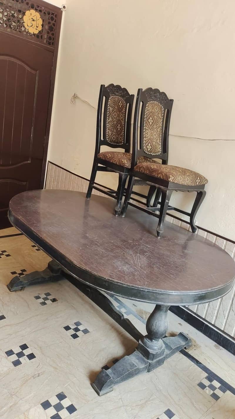 Dining Table 0