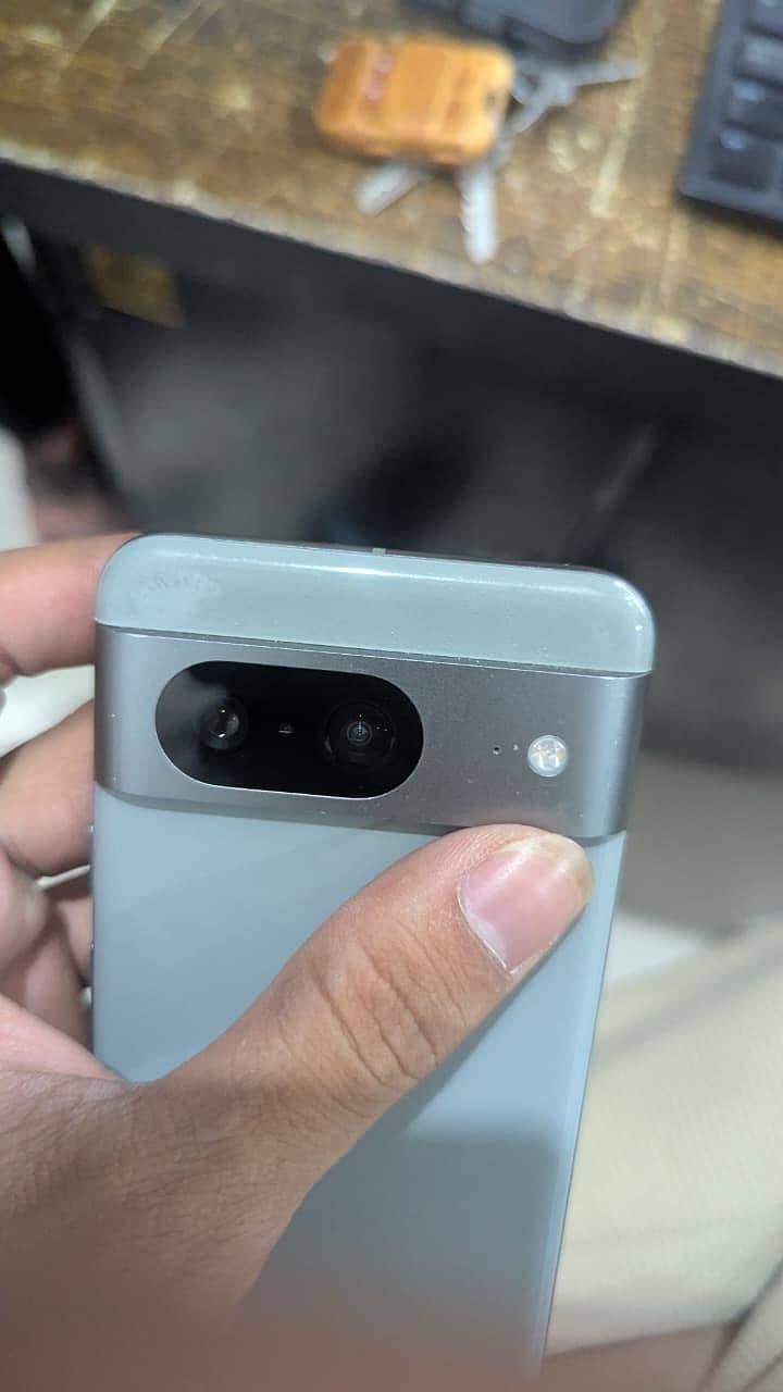 Google Pixel 8 5