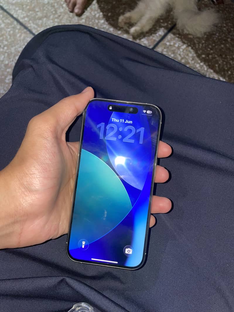 Apple iPhone 15 Pro 3