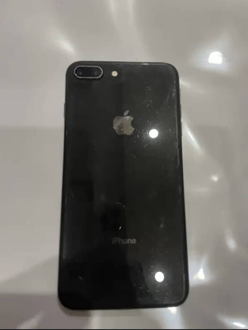 Apple iPhone 8 Plus 0