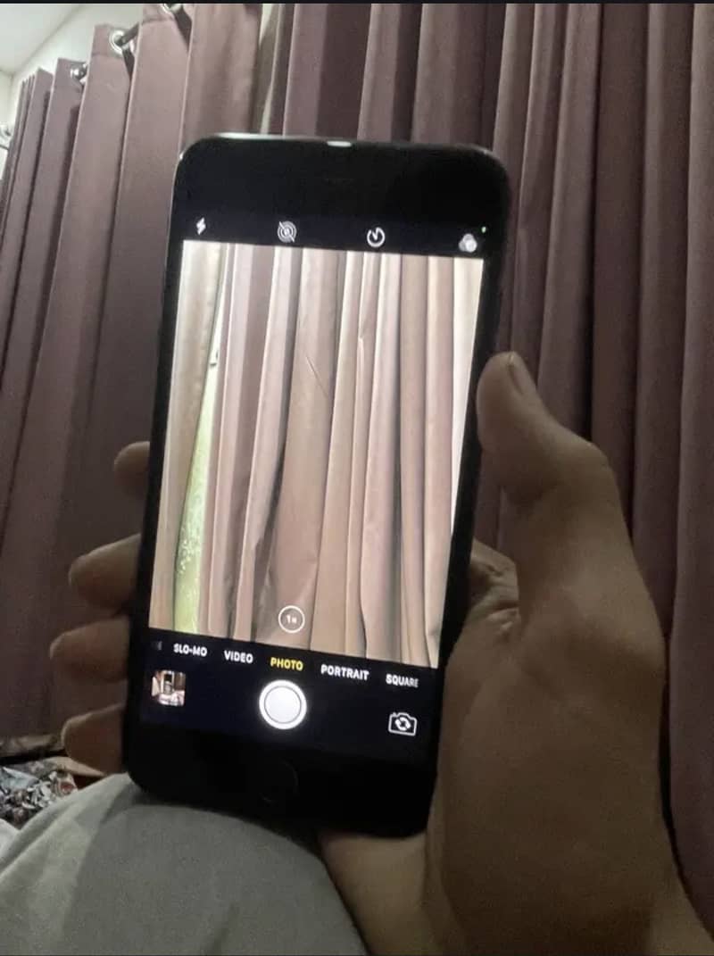 Apple iPhone 8 Plus 6