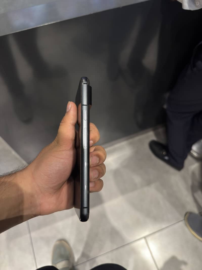 Google Pixel 8 5