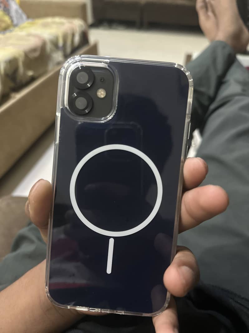 Apple iPhone 11 0