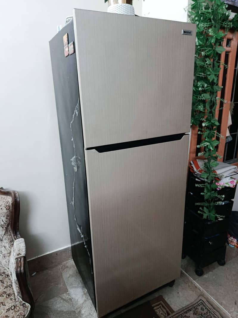 Refrigerator 0