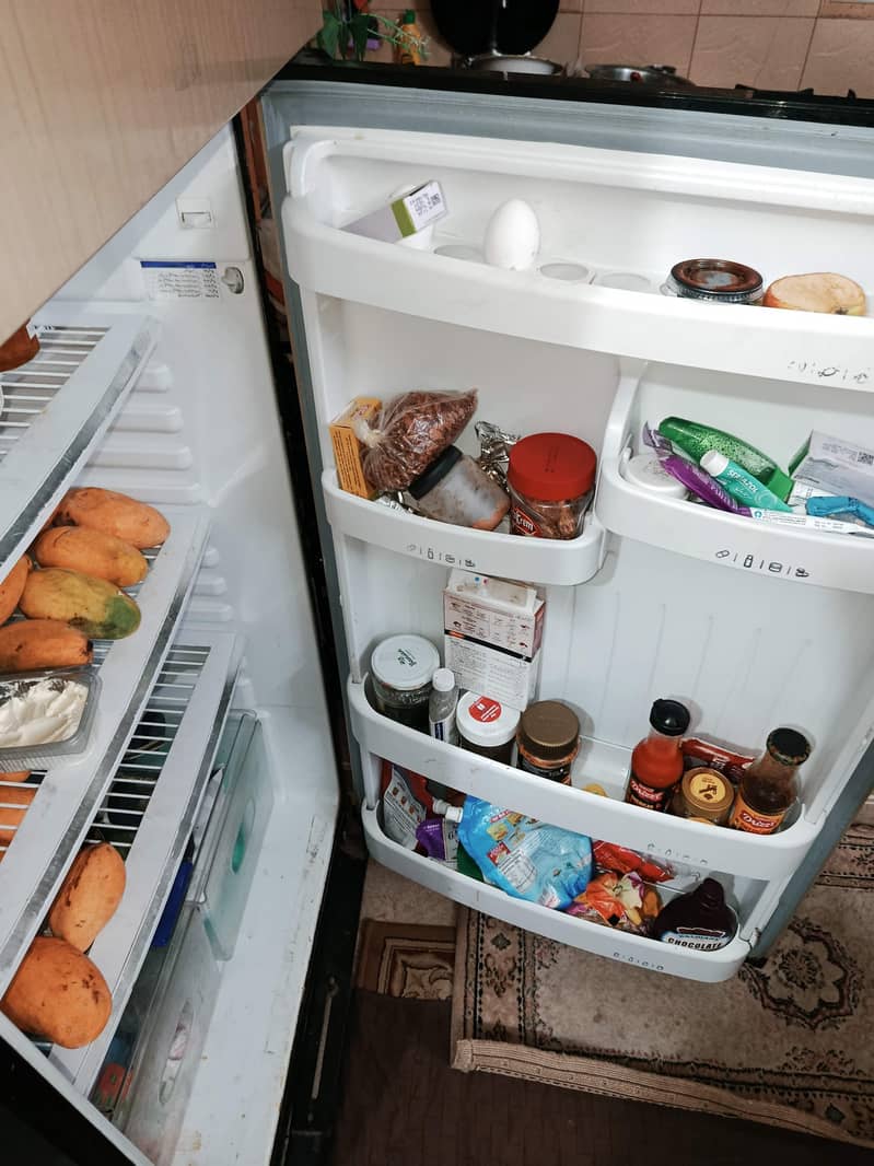 Refrigerator 4
