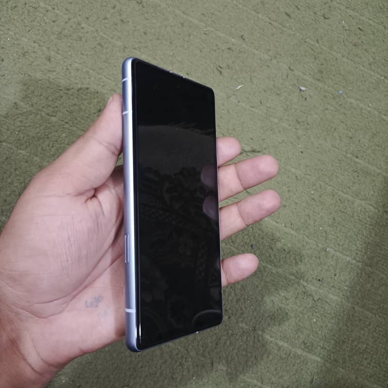 Google Pixel 7a 4