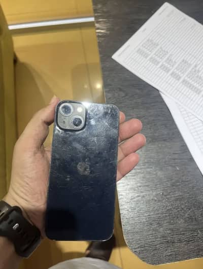 Apple iPhone 13