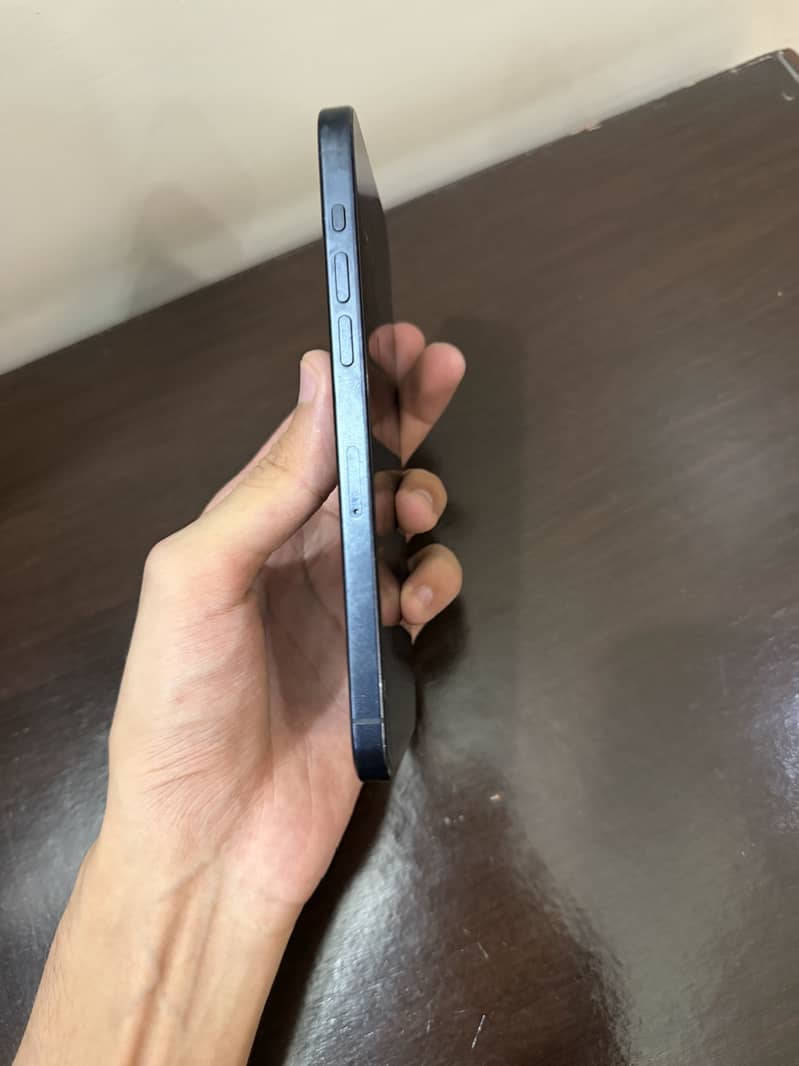 iPhone 14 Pro Max 4