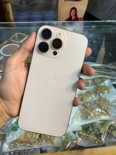 Apple iPhone 16 Pro Max