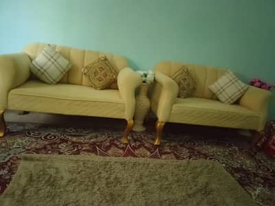 sofa 7 sater. . .