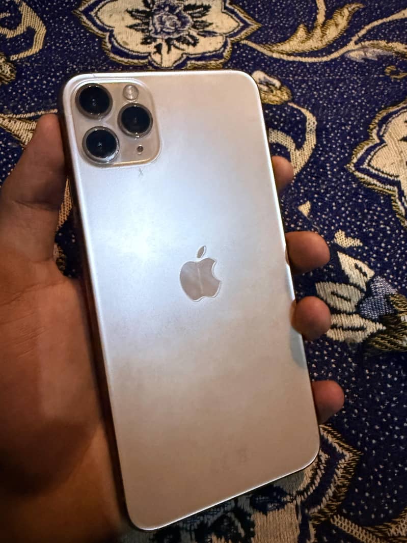Apple iPhone 11 Pro Max 0