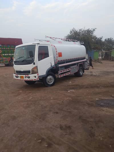 OIL TANKER 10 KL