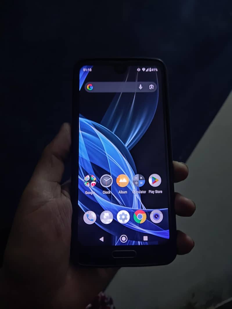 Sharp Aquos R2 2