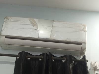 Hair 1 ton split ac. .