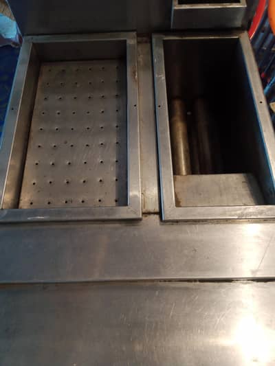 commercial Double Tank Electric Deep Fryer machine . . . .  3D–4 aloo ch