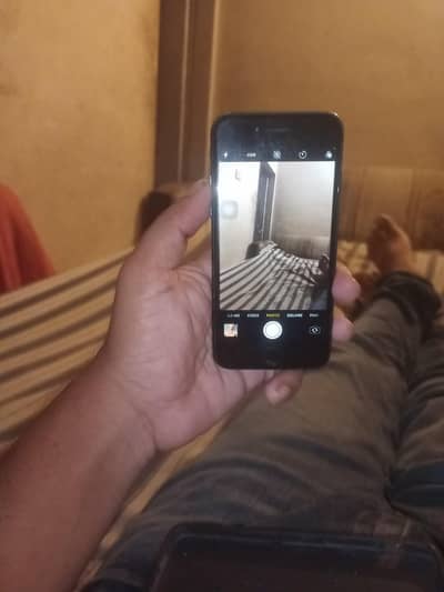 Apple iPhone 7