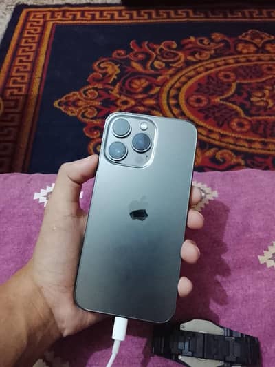 Apple iPhone 13 Pro