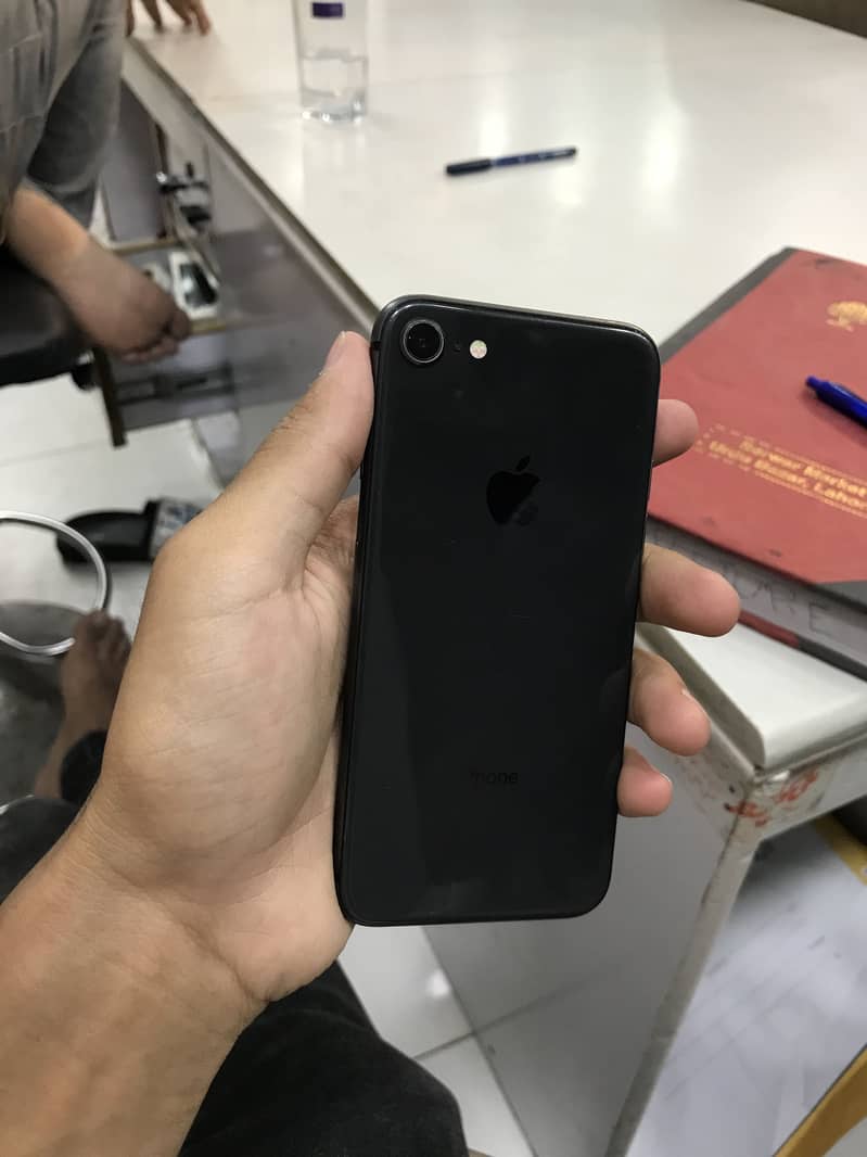 Apple iPhone 8 official PTA 0