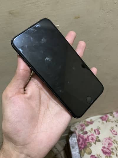 Apple iPhone 7 128gb pta approved offlicel/ 03256570048