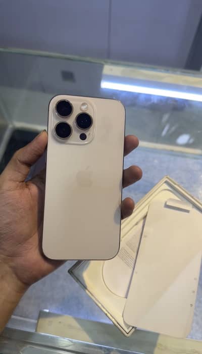 iPhone 16 Pro jv
