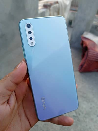 Vivo S1